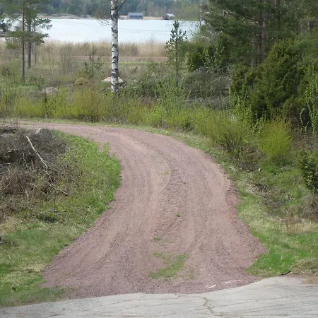 Janssons Stugor * Sommaro